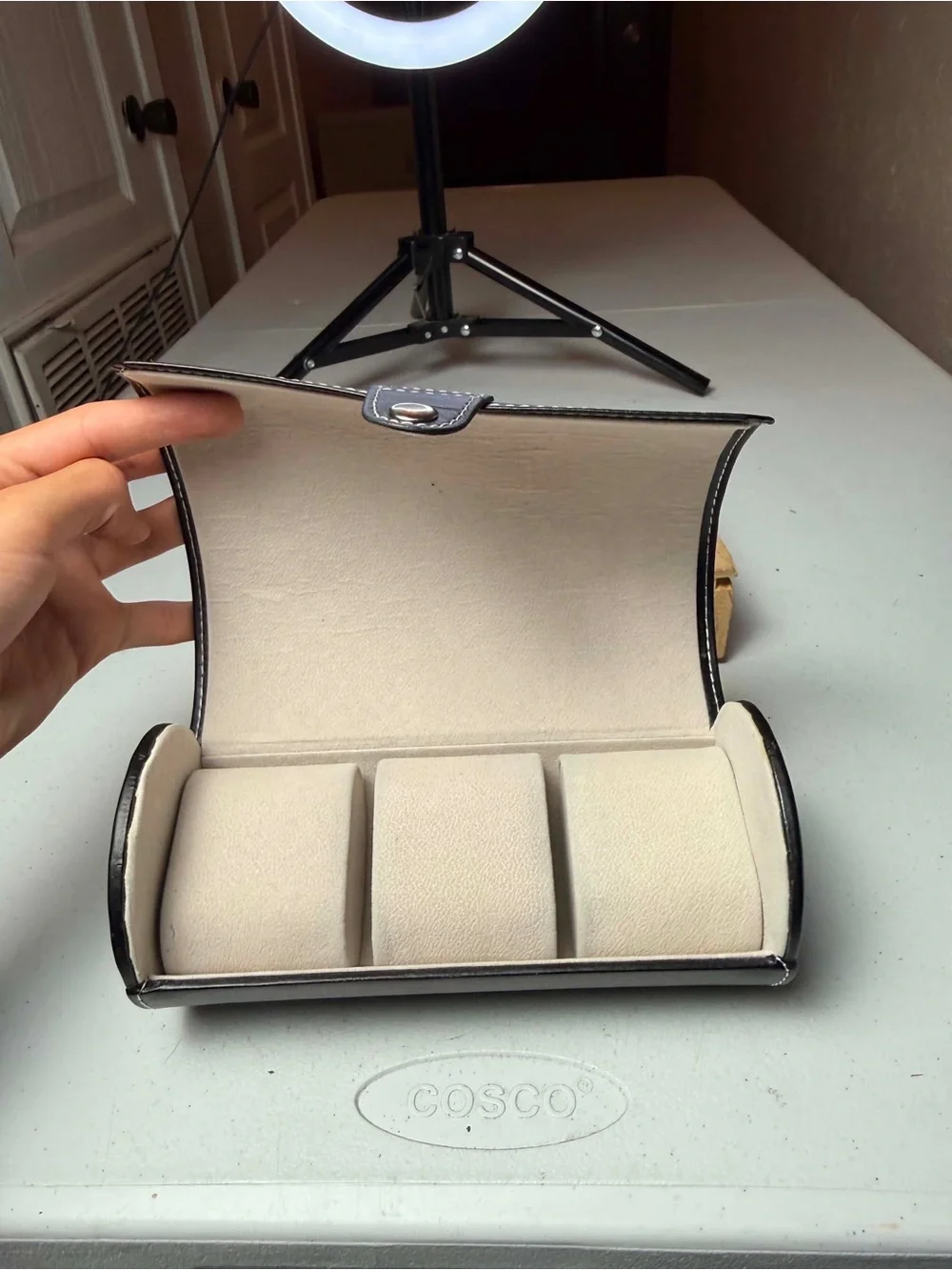 Eleganto branded black leather watch case